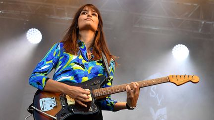 Clara Luciani s'est produit dans de nombreux festivals l'été dernier, ici Au Pont du Rock à Malestroit. (JOEL LE GALL / MAXPPP)