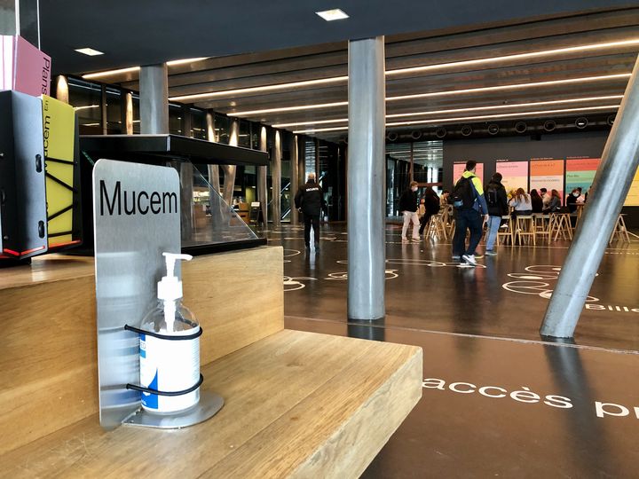 L'accueil du Mucem, à Marseille, le 26 septembre 2020. (NOEMIE BONNIN / RADIO FRANCE)