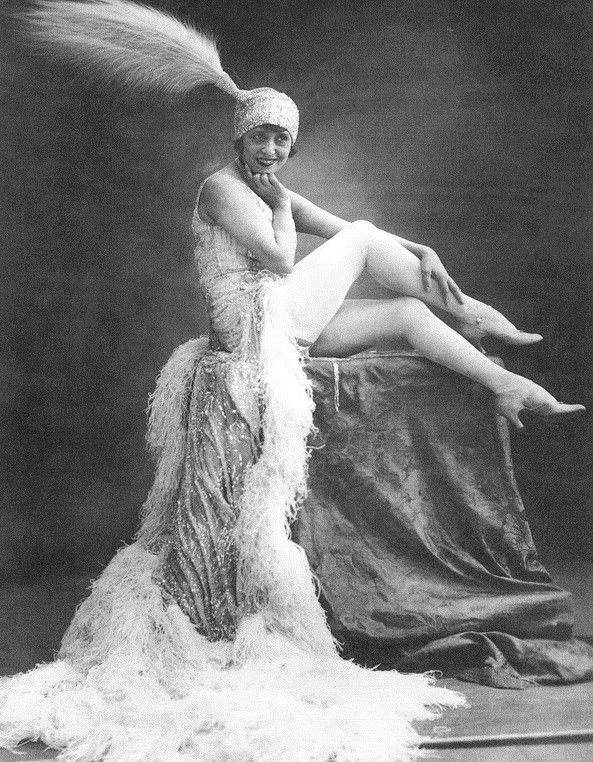 Mistinguett au Moulin Rouge 
 (Wikimedia / Commons)