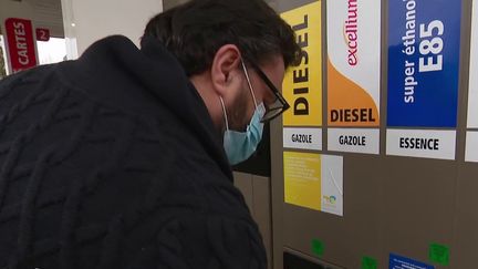 Carburants alternatifs : entre l'éthanol ou le GPL, qui est le plus économique ? (France 2)