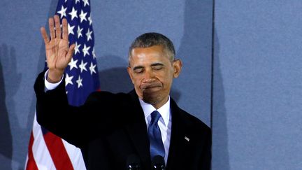 Barack Obama fait ses adieux à ses collaborateurs lors d'une conférence de presse sur&nbsp;la base aéronautique d'Andrews (Maryland, Etats-Unis), le 20 janvier 2017. (BRENDAN MCDERMID / REUTERS)