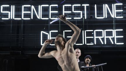 Le Roi Lear de Shakespeare, mis en scène par Olivier Py
 (Christophe Raynaud de Lage / Festival d&#039;Avignon)