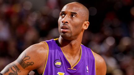 Kobe Bryant sera éloigné des parquets pendant six semaines.