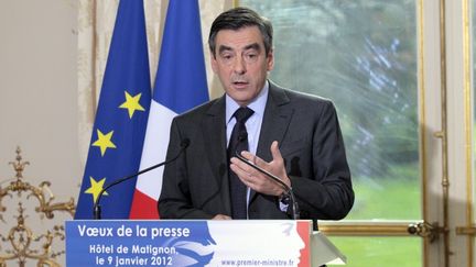 Le Premier ministre Fran&ccedil;ois Fillon lors de ses v&oelig;ux &agrave; la presse, &agrave; Paris, le 9 janvier 2012. (JACQUES DEMARTHON / AFP)