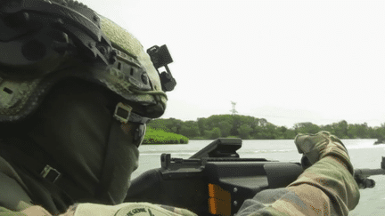 Défilé du 14 Juillet : les soldats français s’entrainent de nouveau pour partir à l’assaut des fleuves (FRANCE 2)