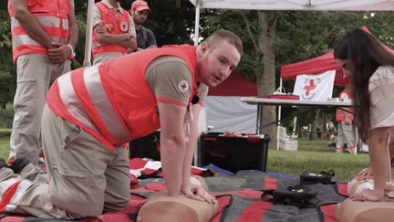 Premiers secours : vous pouvez sauver des vies (FRANCE 2)