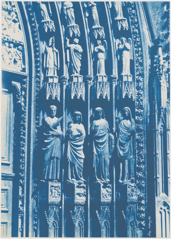 Henri Le Secq, "Cathédrale Notre-Dame de Strasbourg, portail de droite", 1851, Cyanotype, Don Henri Le Secq des Tournelles, 1905 (MAD PARIS)