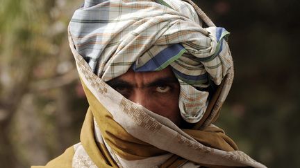 Un ancien combattant taliban qui a rejoint les troupes du gouvernement afghan, le 26 mars 2012 &agrave; Herat (Afghanistan).&nbsp; (AREF KARIMI / AFP)