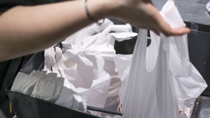 L'interdiction des sacs plastiques repoussée au 1er avril