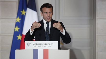 Le président de la République Emmanuel Macron, le 25 mars 2021. (BENOIT TESSIER / POOL / AFP)