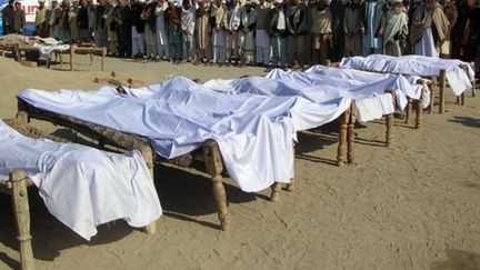 Après l'attentat sanglant dans un village pakistanais, sur un terrain de volley-ball (AFP/AKBAR MARWAT)