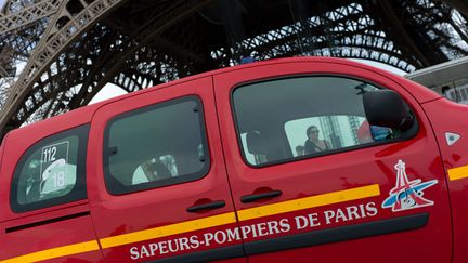  (Les pompiers de Paris confrontés aux appels inutiles du 112 © Maxppp)