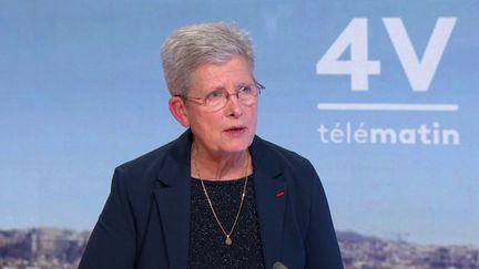 Geneviève Darrieussecq, ministre démissionnaire de la Santé et de l'accès aux soins, était l'invitée des 4 Vérités lundi 16 décembre, deux jours après le passage du cyclone Chido à Mayotte.