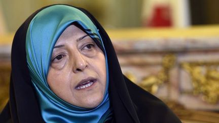 La vice-présidente iranienne, Massoumeh Ebtekar, lors de son passage à l'ambassade d'Iran à Paris, le 3 mars 2015. (AFP PHOTO/ERIC FEFERBERG)