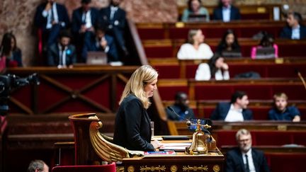 Manifestations en Iran après la mort de Mahsa Amini : l'Assemblée nationale observe une minute de silence