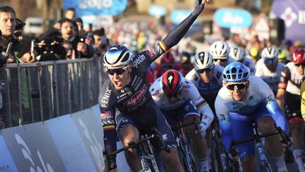 Le sprinteur belge Tim Merlier a remporté la deuxième étape de Tirreno-Adriatico à Sovicille, le 8 mars 2022. (FABIO FERRARI/AP/SIPA / SIPA)