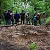 Une dizaine d'activistes ont creusé une mare dans la forêt de Bord (Eure) lors d'une journée organisée par Les Soulèvements de la Terre, pour empêcher le projet d'autoroute A133-A134. (@lessoulevements)