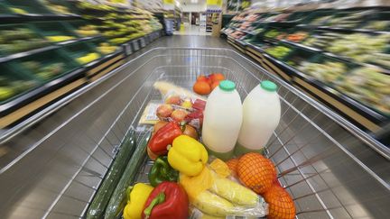 Le prix des denrées alimentaires a augmenté et&nbsp;au niveau mondial, cette envolée des prix commence à inquiéter. (Ilustration) (JOHN LAMB / PHOTODISC / GETTY IMAGES)