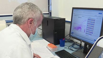 Coronavirus : les usées permettent de détecter des traces du virus