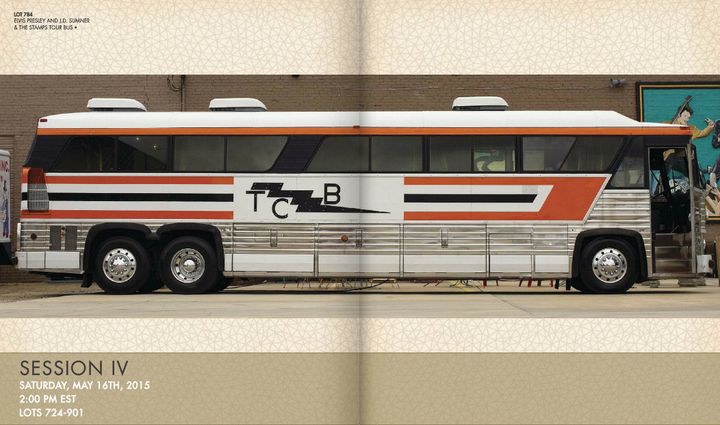 Le bus d'Elvis dans le catalogue de la vente de Julien's Auction du 16 mai 2015.
 (Julien&#039;s Auction )