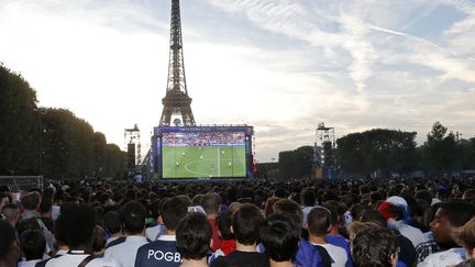 Finale de l'Euro : 90 000 personnes sur le Champ-de-Mars