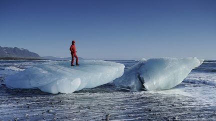 Le lac de J&ouml;kuls&agrave;rlon, en Islande, &agrave; l'hiver 2012. (PHILIPPE CROCHET / PHOTONONSTOP / AFP)