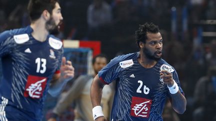 Cédric Sorhaindo rageur avec Nikola Karabatic, deux leaders des Experts (THOMAS SAMSON / AFP)