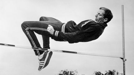 L'athlète américain Dick Fosbury, à Mexico (Mexique), le 10 octobre 1968. (EPU / AFP)