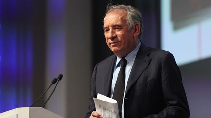 Présidentielle 2022 : « Beaucoup de maires craignent que leur signature valent soutien », défend François Bayrou (Modem)