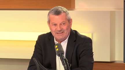 Roland Héguy,&nbsp;le&nbsp;président de l'UMIH, Union des métiers et des industries de l'hôtellerie, invité de l'interview éco sur franceinfo mercredi 29 août. (RADIO FRANCE)