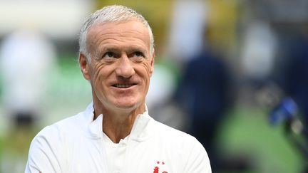 Didier Deschamps dans le stade San Siro de Milan (Italie), le 9 octobre 2021 lors de l'entraînement des Bleus. (FRANCK FIFE / AFP)