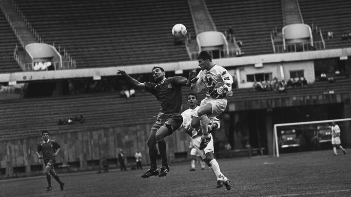 D&eacute;j&agrave;, lors de la finale de la Coupe de G&eacute;orgie 1997 entre le Dinamo Tbilissi et le Dinamo Batoum, les tribunes &eacute;taient vides. (AFP / RIA NOVOSTI)