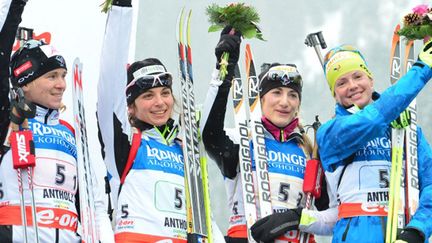 Anais Bescond, Sophie Boilley, Marie Laure Brunet et Marie Dorin Habert, troisièmes du relais