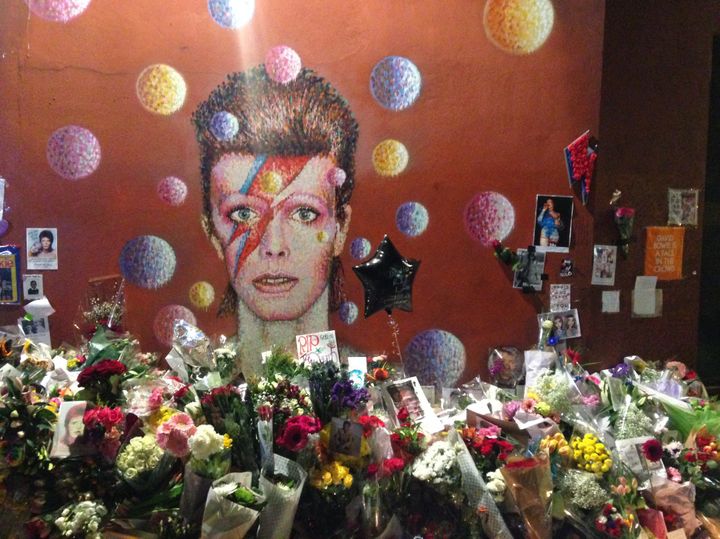 Mémorial en hommage à David Bowie dans son quartier natal de Brixton, à Londres
