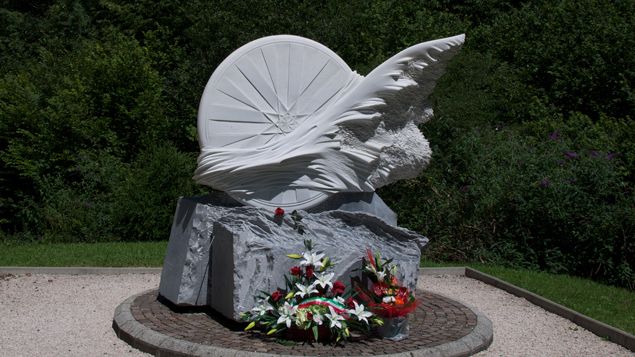 &nbsp; (La stèle en hommage à Fabio Casartelli dans la descente du col du Portet-d'Aspet © RF/BS)