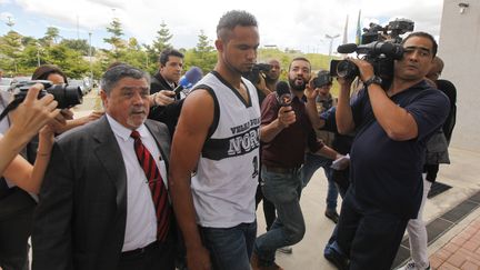 Le gardien de but brésilien Bruno se rend au tribunal pour y communiquer sa nouvelle adresse, le 2 mars 2017, à Santa Luzia (Brésil). (LINCON ZARBIETTI / O TEMPO / ESTADAO CONTEUDO / AFP)