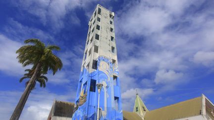 L'église du Gosier, en Guadeloupe, en 2020. La commune est toujours touchée, le 23 mars 2024, par les coupures d'eau à la suite d'actes de malveillance. (LEYLA VIDAL / MAXPPP)