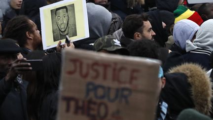 Manifestation de soutien pour Théo à Bobigny, (Seine-Saint-Denis) le 11 février 2017. (PATRICK KOVARIK / AFP)