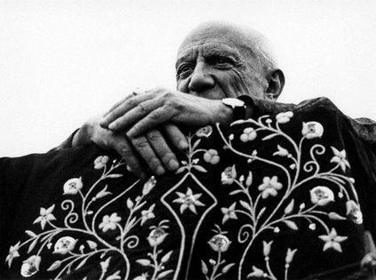 Picasso préside la corrida. Fréjus, 1962
 (Lucien Clergue)