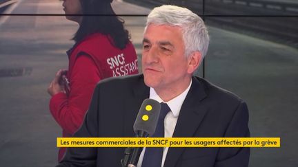 Le président du conseil régional de Normandie, Hervé Morin sur le plateau de franceinfo, le 28 avril 2018. (FRANCEINFO / RADIOFRANCE)