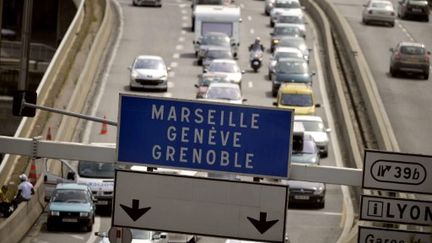 La route des vacances sera fortement fréquentée ce week-end. (AFP- Jeff Pachoud)