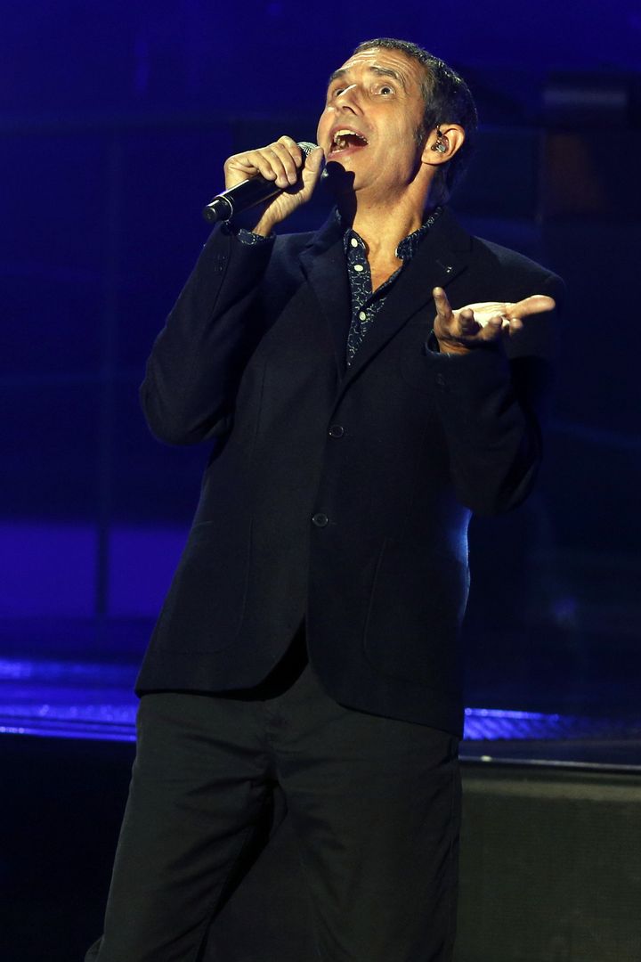 Julien Clerc sur scène lors du Téléthon 2014
 (FRANCOIS GUILLOT / AFP)