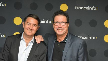 Laurent Guimier (à gauche) et Germain Dagognet (à droite), créateurs de franceinfo. (RADIO FRANCE / JEAN-CHRISTOPHE BOURDILLAT)