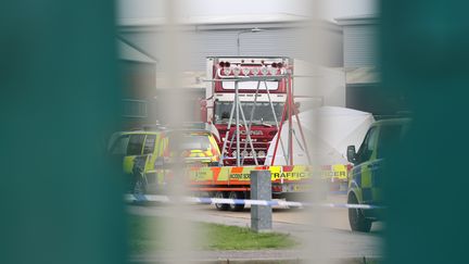 Vue du lieu où 39 corps ont été découverts dans un camion, le 23 octobre 2019, à Thurrock (Royaume-Uni). (TAYFUN SALCI / ANADOLU AGENCY / AFP)