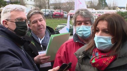 Sans détours : à Laval, Anne Hidalgo interpellée de tous côtés sur la Santé