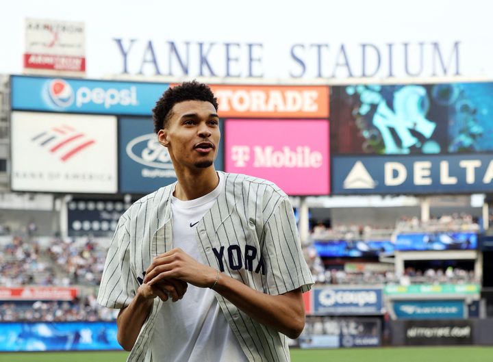 Victor Wembanyama during the baseball game between the New York Yankees and the Seattle Mariners on June 20, 2023. (AFP)