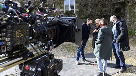 Tournage du film "En Corps" par&nbsp;Cédric Klapisch, avec ici Marion Barbeau, Muriel Robin, Pio Marmaï.&nbsp; (THIERRY CREUX / MAXPPP)