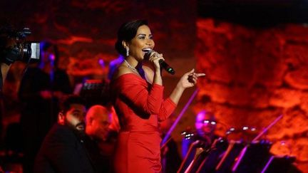 Concert de Sherine Abdel Wahab à Carthage (Tunisie) en juillet 2017. (Yassine Gaidi / ANADOLU AGENCY)