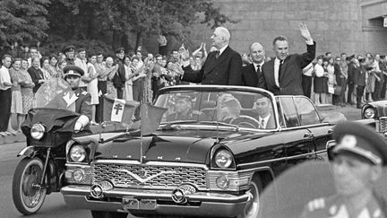 La président de la république Charles de Gaulle en visite à Léningrad (Russie), le 25 juin 1966. (MALYSHEV / RIA NOVOSTI)