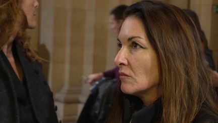 Procès de l'assassinat de Samuel Paty : sa soeur Mickaëlle unie avec sa famille face aux huit accusés